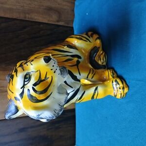 Ceramic Tiger Figurine - Yellow